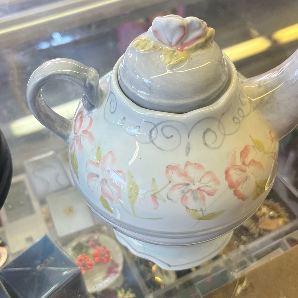 TEAPOT FOR ONE - Picture 5 of 11
